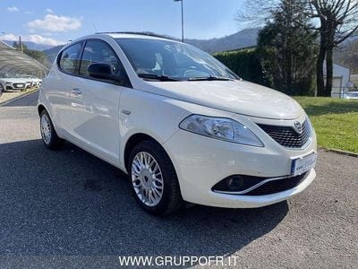Usata Lancia Ypsilon Silver 69 CV (50 kW) 2017 Bianco Utilitaria