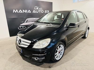 Mercedes B180
