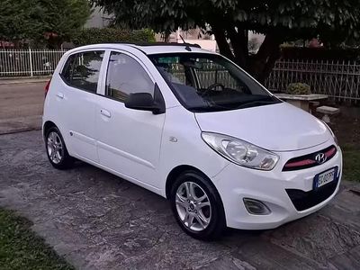 Usata Hyundai i10 69 CV (50 kW) 2011 Bianco Utilitaria