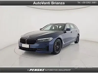 Usata BMW 530e Comfort Edition 184 CV (135 kW) 2021 Bluazzurro Station wagon