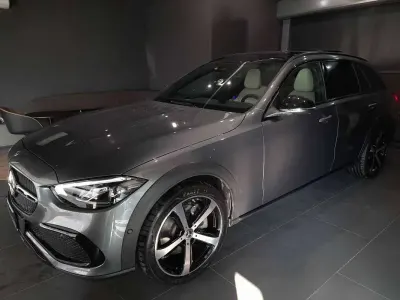 Usata Mercedes C220 200 CV (147 kW) 2023 Grigio Station wagon
