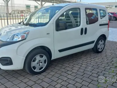 Usata Fiat Qubo Easy 77 CV (56 kW) 2018 Bianco Monovolume