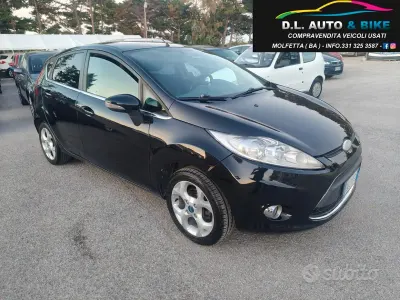 Usata Ford Fiesta Titanium 82 CV (60 kW) 2009 Nero Berlina