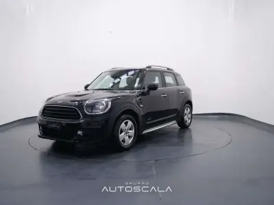 Usata Mini Cooper D Countryman Business 150 CV (110 kW) 2019 Saphirschwarz metallizzato SUV