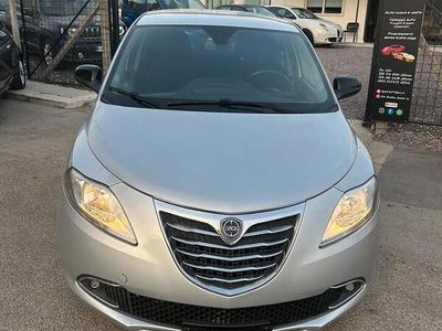 Usata Lancia Ypsilon Silver 95 CV (69 kW) 2012 Grigio Utilitaria