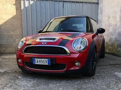 Usata Mini Cooper S 174 CV (127 kW) 2010 Rosso Utilitaria