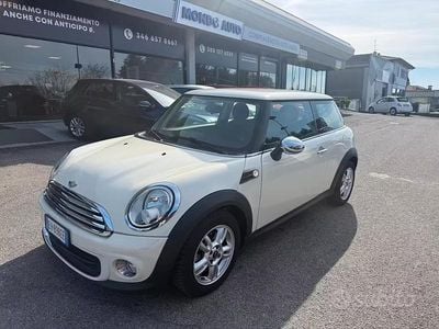 Usata Mini ONE 75 CV (55 kW) 2011 Bianco Utilitaria