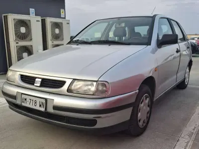 Usata Seat Ibiza 60 CV (44 kW) 1997 Grigio Utilitaria