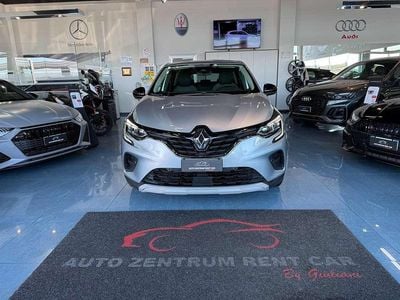 Usata Renault Captur Business 101 CV (74 kW) 2021 Argento SUV