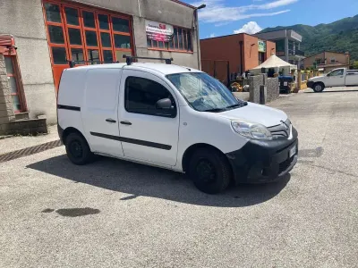 Usata Renault Kangoo 75 CV (55 kW) 2017 Monovolume