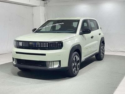 Nuova Fiat Grande Panda Icon 110 CV (80 kW) 2025 Azzurro acqua Utilitaria