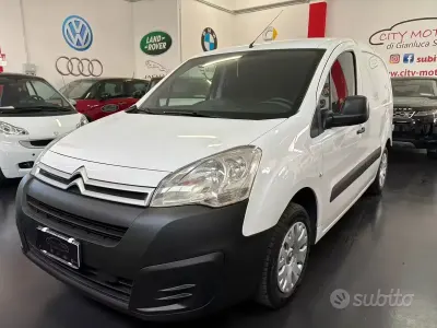 Usata Citroën Berlingo 99 CV (72 kW) 2017 Bianco Monovolume