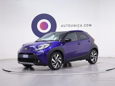 Usata Toyota Aygo X Lounge 72 CV (52 kW) 2024 Blu SUV