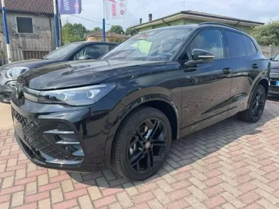 Nuova VW Tiguan R-line Plus 193 CV (141 kW) 2026 Nero SUV