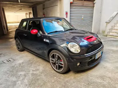 Usata Mini Cooper S 175 CV (128 kW) 2006 Bluazzurro Utilitaria