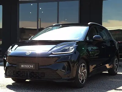 Nuova MG MG4 EV Comfort 55 kW (75 CV) 2026 Nero Utilitaria