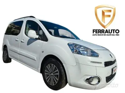 Usata Peugeot Partner Outdoor 115 CV (84 kW) 2012 Bianco Monovolume