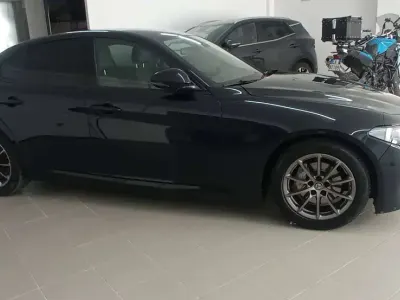 Usata Alfa Romeo Giulia Super 179 CV (131 kW) 2018 Berlina