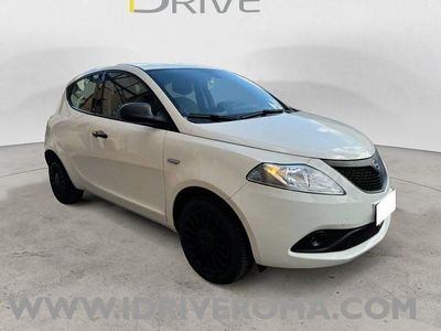 Usata Lancia Ypsilon 69 CV (50 kW) 2019 Bianco Utilitaria