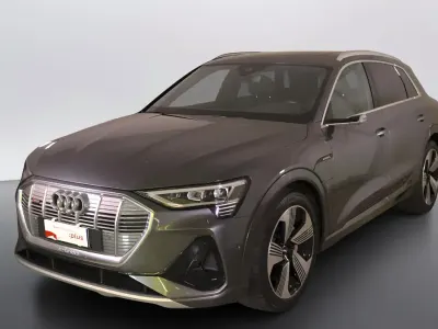 Usata Audi e-tron Sportback S-Line 230 kW (313 CV) 2020 Grigio SUV