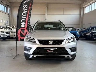 Begagnad Seat Ateca Business 116 HK (85 kW) 2018 Grå SUV