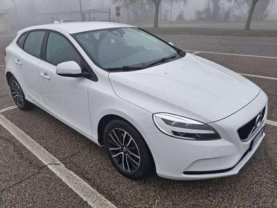 Usata Volvo V40 Business Edition 120 CV (88 kW) 2019 Berlina
