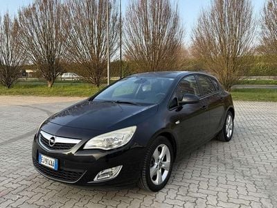 Usata Opel Astra Cosmo 110 CV (80 kW) 2011 Other Berlina