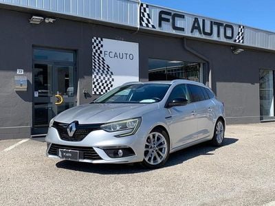 Usata Renault Mégane GrandTour Zen 110 CV (80 kW) 2017 Argento Station wagon