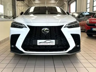 Usata Lexus NX450h+ Sport Line 185 CV (136 kW) 2022 Bianco SUV
