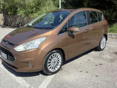 Usata Ford B-MAX Individual 95 CV (69 kW) 2013 Marrone Monovolume