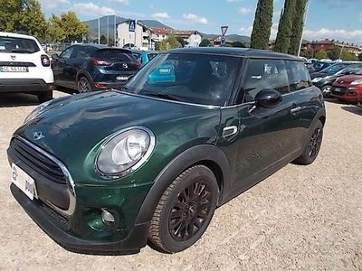 Usata Mini ONE 75 CV (55 kW) 2017 Verde Utilitaria