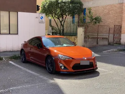 Usata Toyota GT86 GT 200 CV (147 kW) 2025 Arancione Coupé
