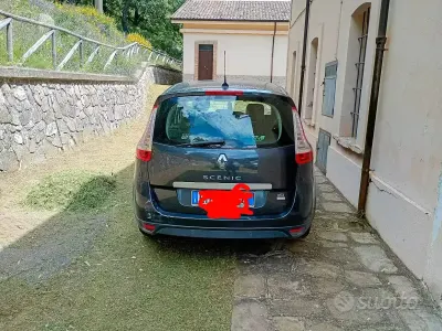 Usata Renault Scenic E-Tech 110 CV (80 kW) 2011 Nero Monovolume