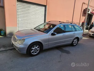 Usata Mercedes 200 122 CV (89 kW) 2003 Station wagon
