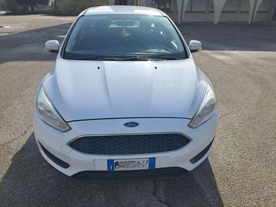 Usata Ford Focus Style 95 CV (69 kW) 2016 Bianco Station wagon