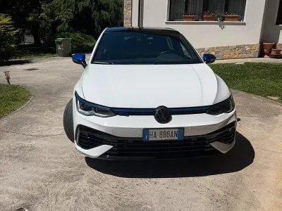 Usata VW Golf VIII 333 CV (244 kW) 2023 Bianco Berlina
