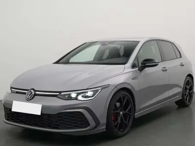 Begagnad VW Golf VIII GTD 200 HK (147 kW) 2024 Grå Sedan