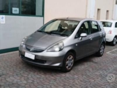 Usata Honda Jazz 78 CV (57 kW) 2005 Marrone Utilitaria