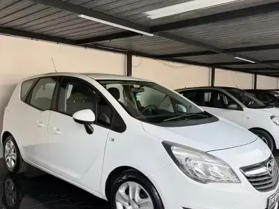 Usata Opel Meriva Cosmo 95 CV (69 kW) 2014 Bianco Monovolume