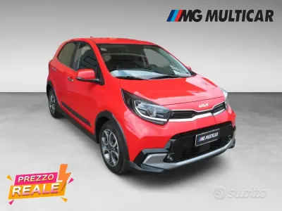 Usata Kia Picanto Comfort 67 CV (49 kW) 2022 Rosso Utilitaria