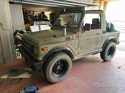 Usata Suzuki Samurai 64 CV (47 kW) 1992 Verde SUV
