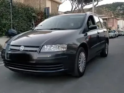 Usata Fiat Stilo 120 CV (88 kW) 2006 Grigio Station wagon