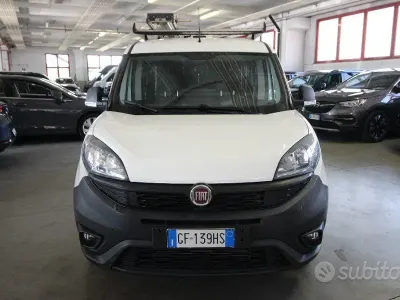 Usata Fiat Doblò Business 120 CV (88 kW) 2021 Bianco Monovolume