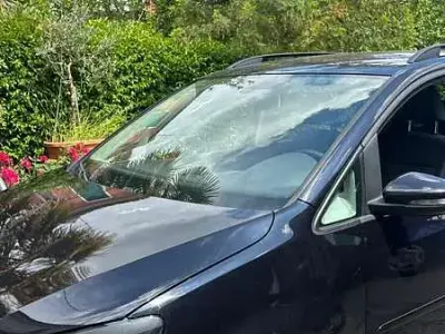 Usata VW Touran Comfortline 105 CV (77 kW) 2014 Nero Monovolume