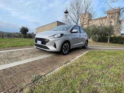Usata Hyundai i10 61 CV (44 kW) 2024 Grigio Utilitaria
