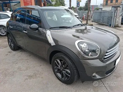 Begagnad Mini Cooper D Countryman 111 HK (81 kW) 2014 Brun SUV