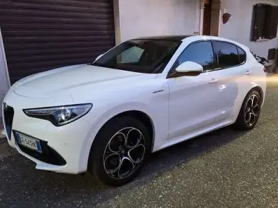 Usata Alfa Romeo Stelvio Veloce 209 CV (153 kW) 2020 SUV