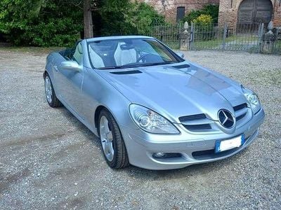 Usata Mercedes SLK200 163 CV (119 kW) 2007 Argento Cabrio