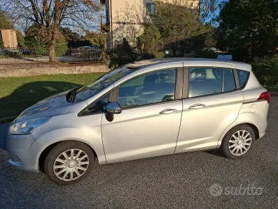 Usata Ford B-MAX 90 CV (66 kW) 2016 Grigio Monovolume