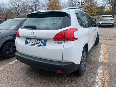 Usado Peugeot 2008 Allure 82 HP (60 kW) 2015 Branco SUV